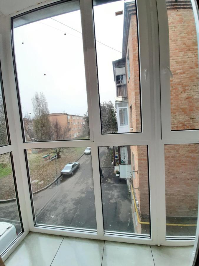 Большая 3 Комнатная Квартира Tcherkássi Exterior foto