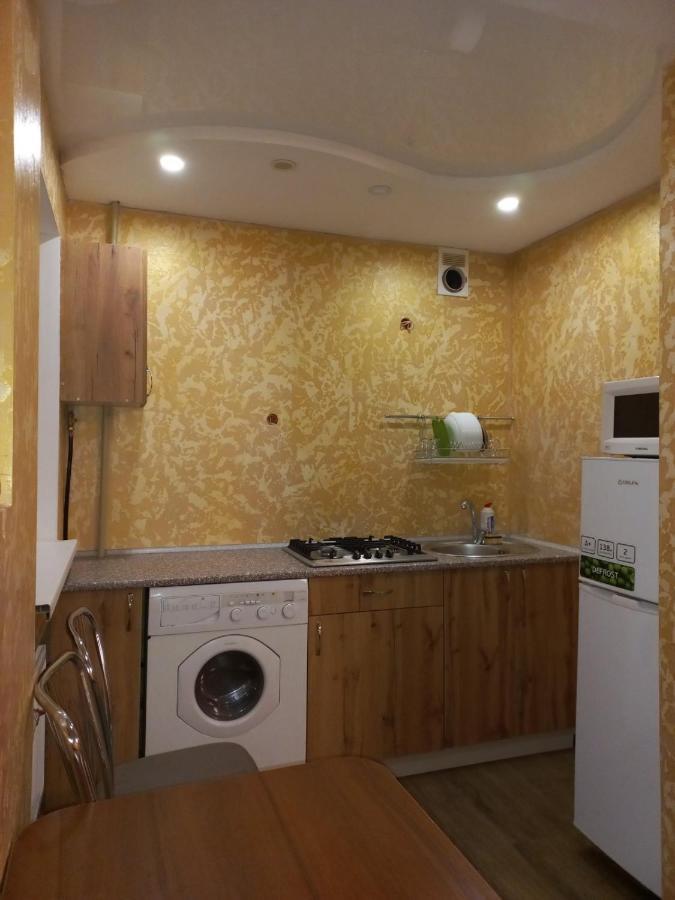 Большая 3 Комнатная Квартира Tcherkássi Exterior foto